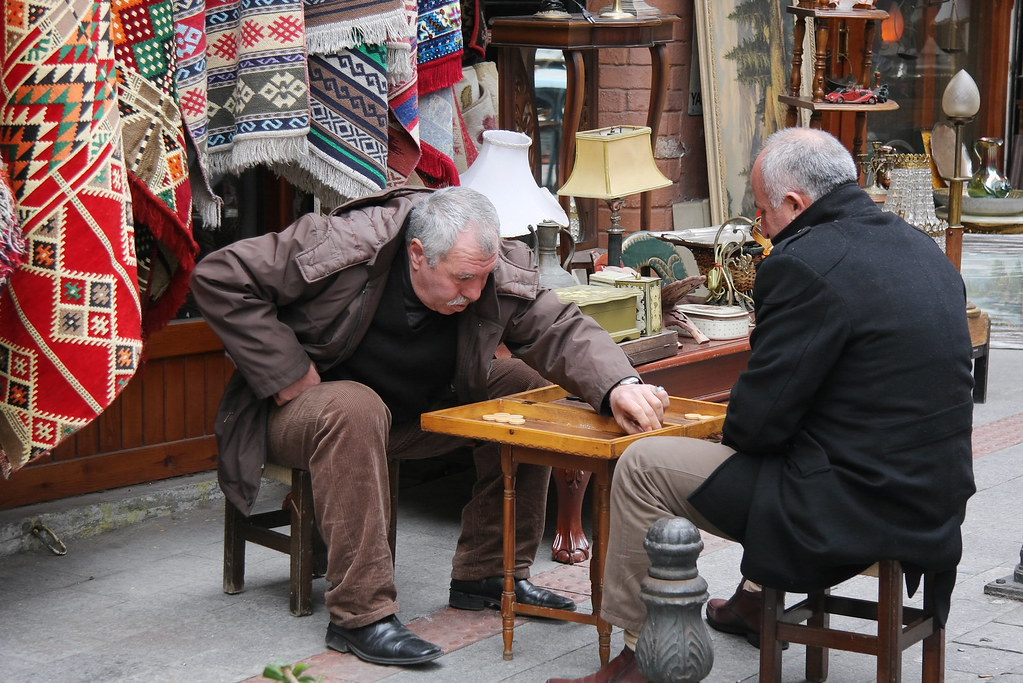 Backgammon and tea